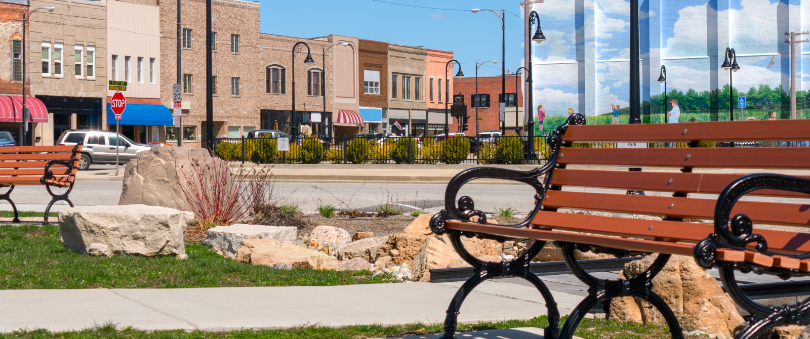 mainstreet downtown park bench